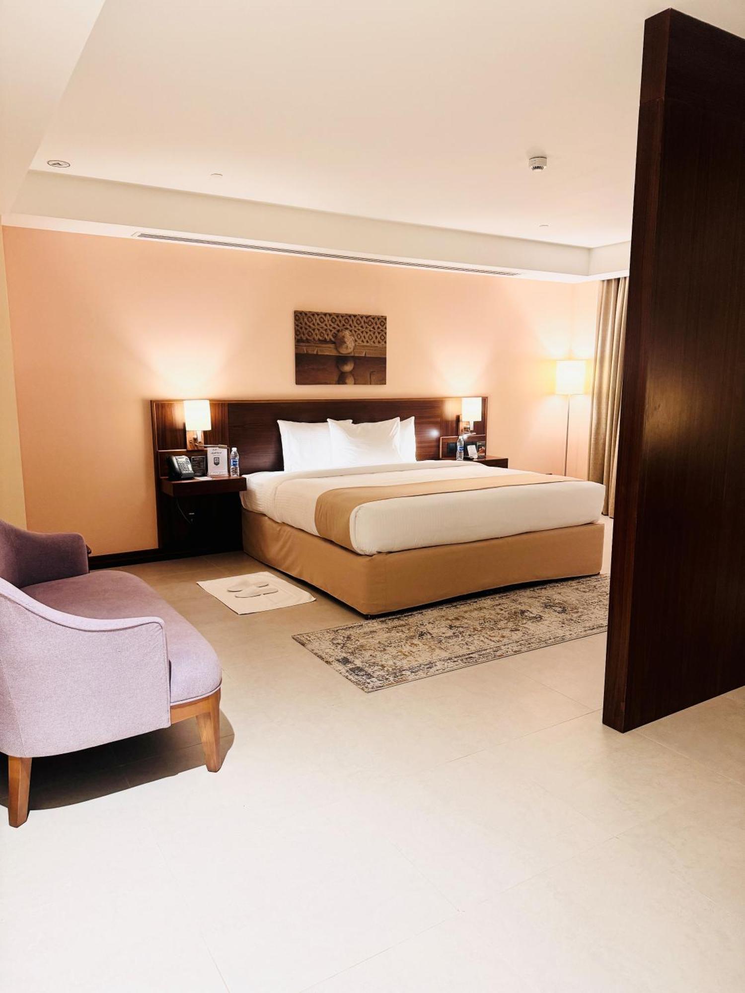 Kyriad Hotel Салала Экстерьер фото