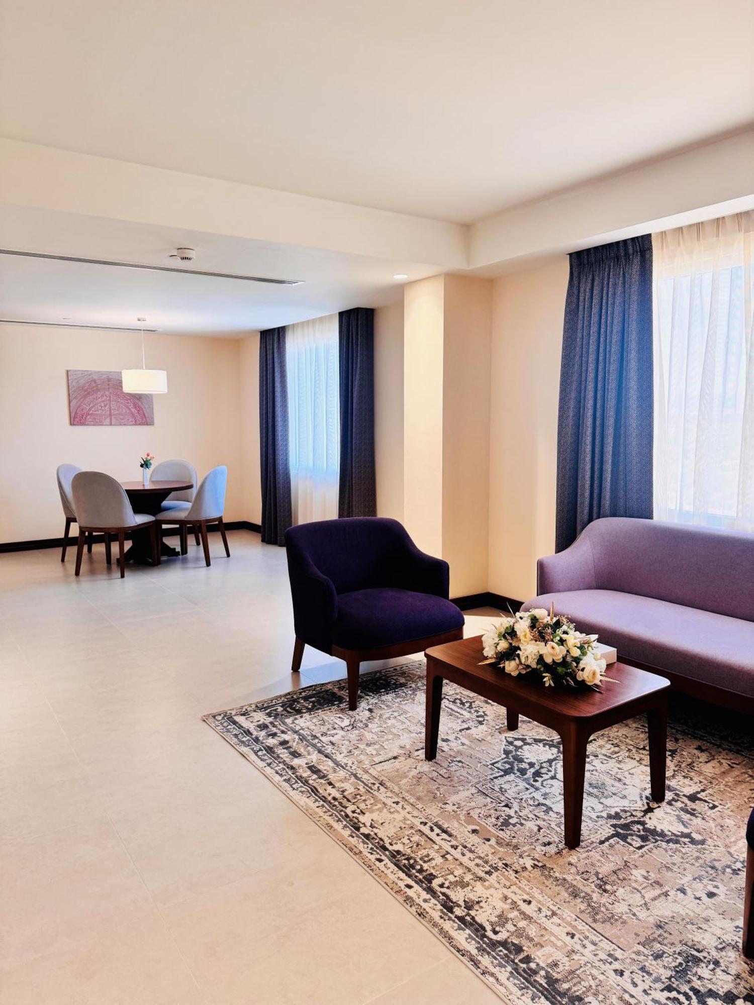 Kyriad Hotel Салала Экстерьер фото