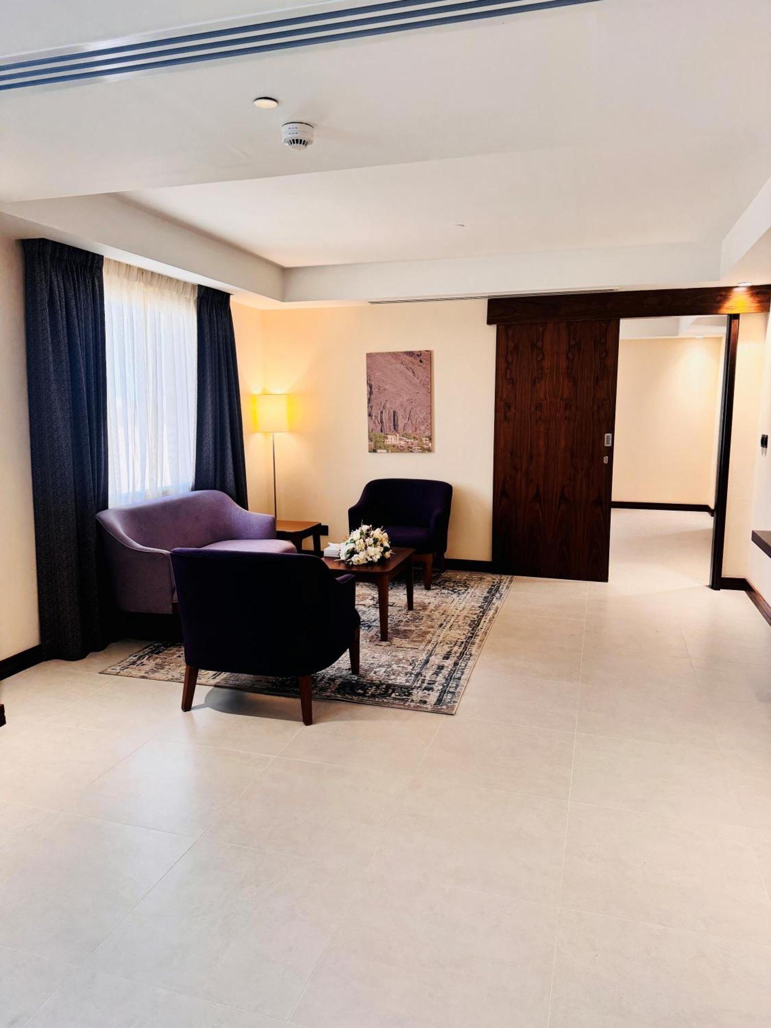 Kyriad Hotel Салала Экстерьер фото